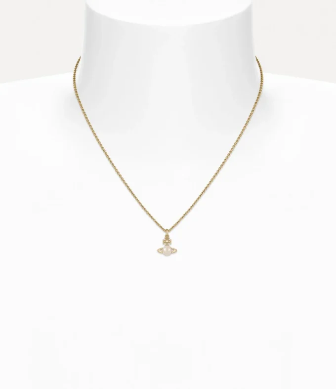 Balbina Pendant Necklace Balbina Pendant Necklace