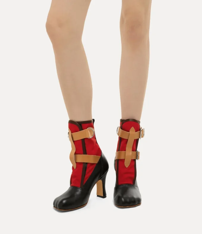Bondage Boot