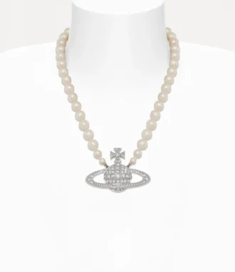 Man. Bas Relief Pearl Necklace Man. Bas Relief Pearl Necklace